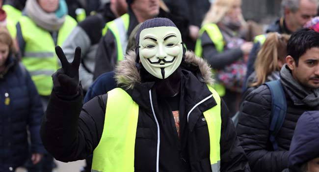 'Yellow Vest' Protesters Return To France's Streets, Clash With Police
