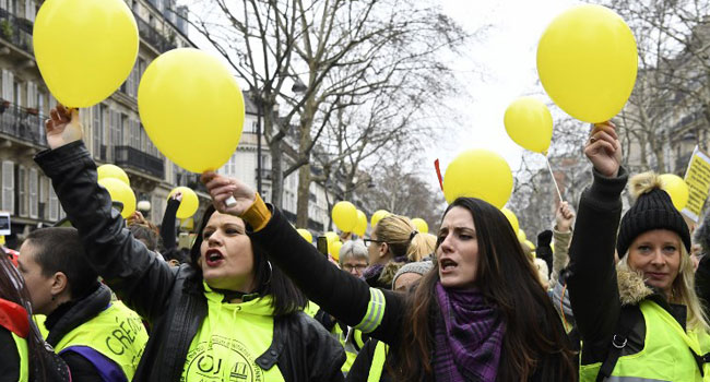 Dior Moves Paris Fashion Show To Avoid ‘Yellow Vests’