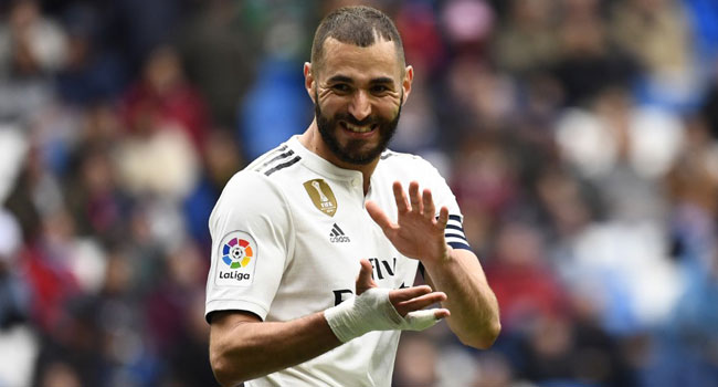 Benzema Scores Twice To Give Madrid Win Over Eibar