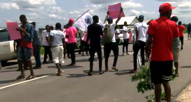 Ondo Youths Protest Over Lack Of Development In Ilaje