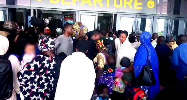 Angry Passengers Overwhelm Security Officials At Abuja Train Station