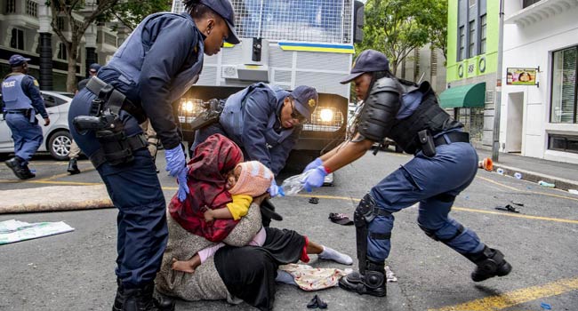 South Africa Police Evict Protesting Asylum-Seekers, Arrest 100