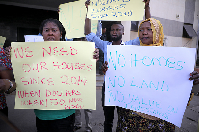 Disappointed subscribers of the nationwide Workers’ Housing Scheme on Monday, February 24, 2020, stormed the headquarters of the NLC, Abuja in protest over FG Nationwide Workers Housing scheme they see as fraud. Photo: Sodiq Adelakun/Channels TV