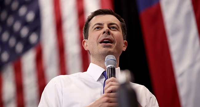Democratic presidential candidate, former South Bend, Indiana Mayor Pete Buttigieg speaks at a town hall campaign event at Salem High School February 09, 2020 in Salem, New Hampshire. Win McNamee/Getty Images/AFP