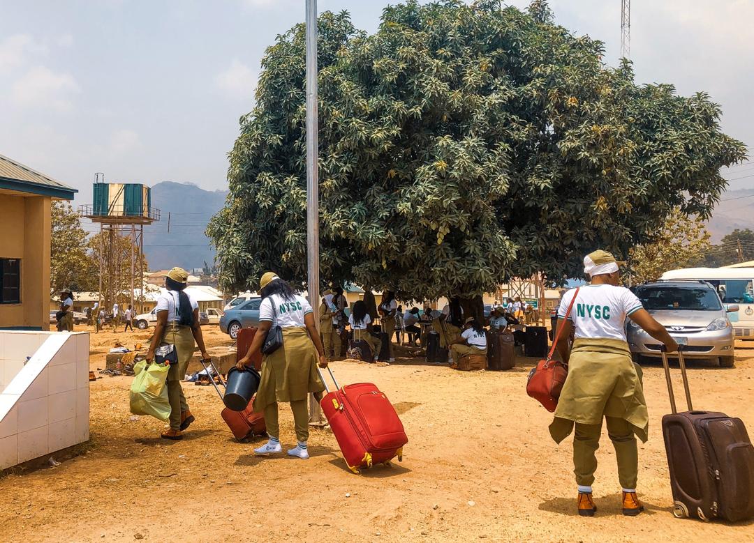 Members of the National Youth Service Corps departs the FCT orientation camp in Kubwa, Abuja on Wednesday, March 18th, 2020. Photo: Sodiq Adelakun / Channels TV