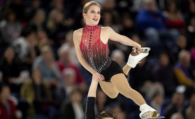 This file photo taken on October 27, 2018 shows Ekaterina Alexandrovskaya and Harley Windsor of Australia performing their free skate during the pairs competition at the 2018 Skate Canada International ISU Grand Prix event in Laval, Quebec. - Ekaterina Alexandrovskaya, who represented Australia at the 2018 Olympics in Pyeongchang, has died aged 20 after falling out of the window in Moscow, her coach said on July 18, 2020. (Photo by Geoff Robins / AFP)