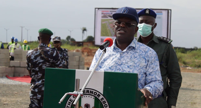 Ebonyi State Governor, Dave Umahi, laid the foundation stone of the Nigerian Army Reference Hospital in Abakaliki, on August 7, 2020.