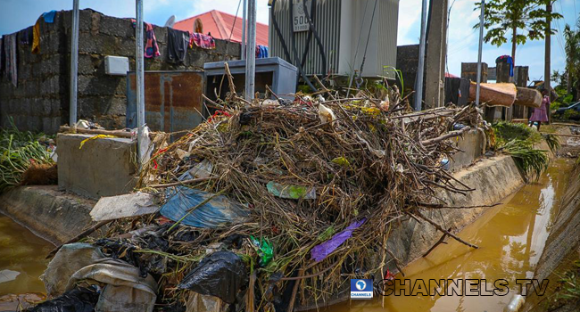 Trademoore Estate, Lugbe, Abuja was flooded after a torrential rainfall on August 26, 2020. Photos: Sodiq Adelakun/ Channels Television