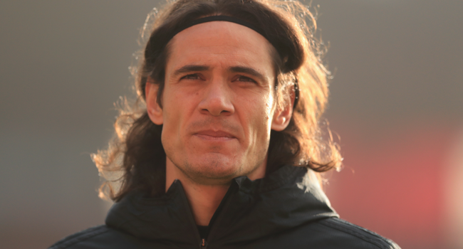 Manchester United's Uruguayan striker Edinson Cavani warms up during the English Premier League football match between Southampton and Manchester United at St Mary's Stadium in Southampton, southern England on November 29, 2020. Adam Davy / POOL / AFP