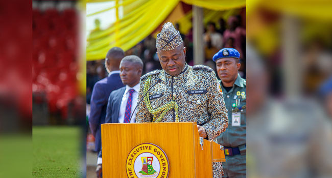 Oyo State Governor, Seyi Makinde, attended a passing-out ceremony for Amotekun corp members on November 18, 2020.