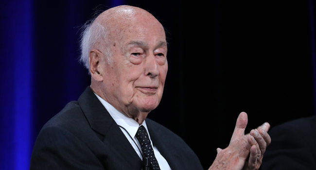 In this file photo taken on June 20, 2019 Former French President Valery Giscard d'Estaing applauds at the conference of the 50th anniversary of the election of Georges Pompidou to the Presidency of the Republic "With Georges Pompidou, think France: inheritances and perspectives" in Paris. JACQUES DEMARTHON / AFP