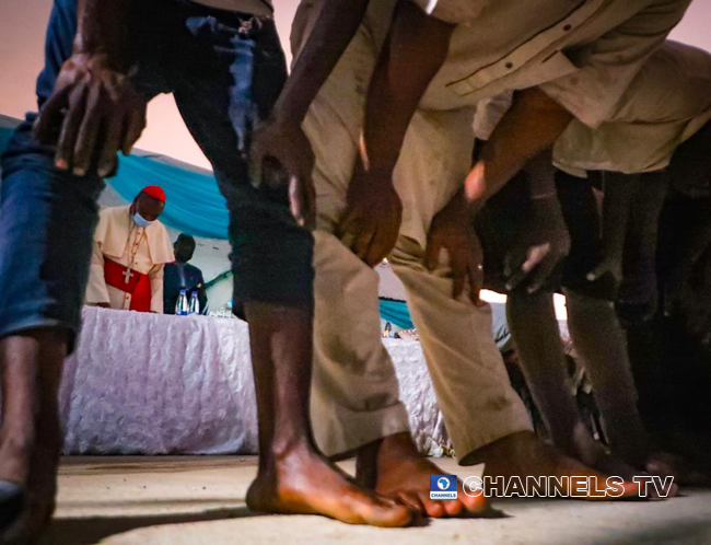 Cardinal Onaiyekan donates Iftar meals to Muslims as Christians and Muslims break fast together on April 22, 2020 in Abuja. Sodiq Adelakun/Channels Television