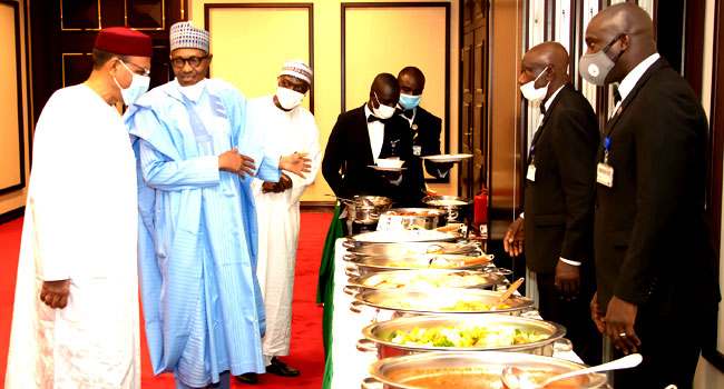 PHOTOS: Buhari Hosts Niger Republic’s Bazoum To Iftar Dinner