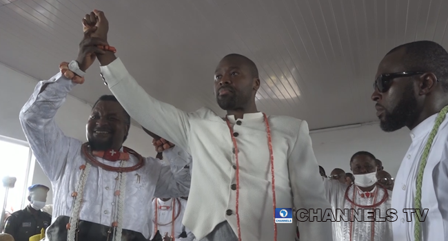 Prince Utieyinoritsetsola Emiko (Centre) has been announced as the next Olu of Warri.