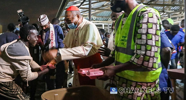 Cardinal Onaiyekan donates Iftar meals to Muslims as Christians and Muslims break fast together on April 22, 2020 in Abuja. Sodiq Adelakun/Channels Television