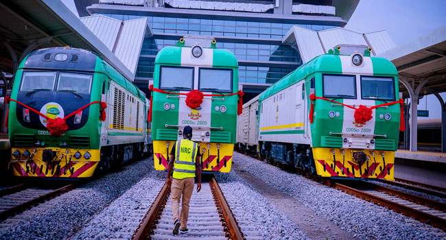 Yuletide: FG Declares Free Passenger Train Rides