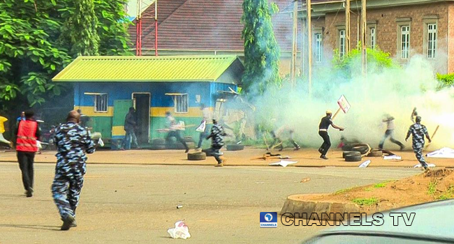 Police shot teargas at protesters in Abuja on June 12, 2021. Sodiq Adelakun/Channels Television