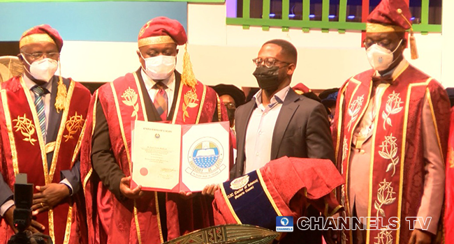 Bankole Cardoso, Dr Stella Adadevoh's son, received the honourary degree on her behalf. 