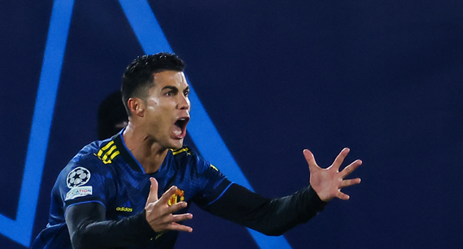 Ronaldo Fires Manchester United Into Champions League Last 16