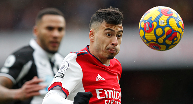 Arsenal's Brazilian striker Gabriel Martinelli controls the ball during the English Premier League football match between Arsenal and Newcastle United at the Emirates Stadium in London on November 27, 2021. Adrian DENNIS / AFP