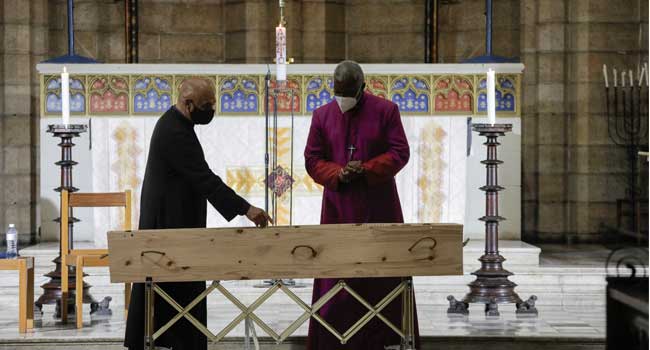Tutu’s Body Lies In State At South Africa Cathedral