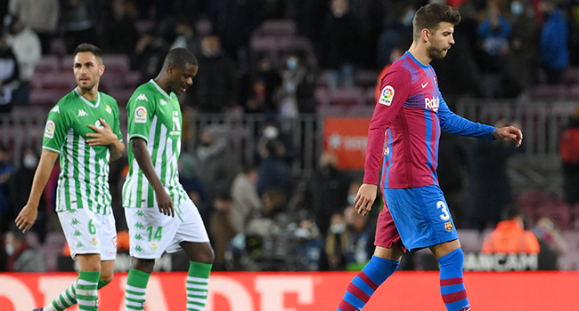 Barcelona's Spanish defender Gerard Pique leaves the pitch at the end of the Spanish League football match between FC Barcelona and Real Betis at the Camp Nou stadium in Barcelona on December 4, 2021. LLUIS GENE / AFP