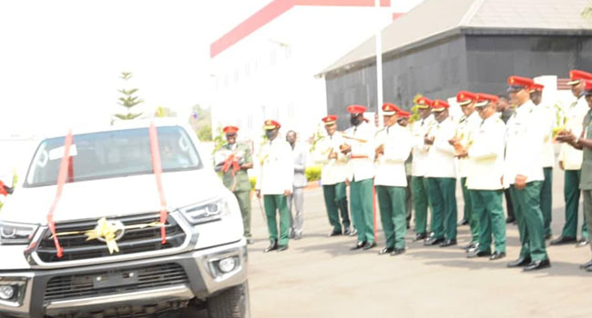 COAS Celebrates Heroes, Presents Vehicles For Their Sacrifices