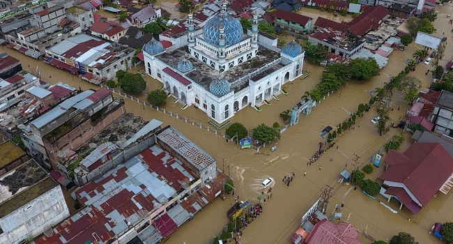 Indonesia Flood Death Toll Rises To 41 With 17 Missing