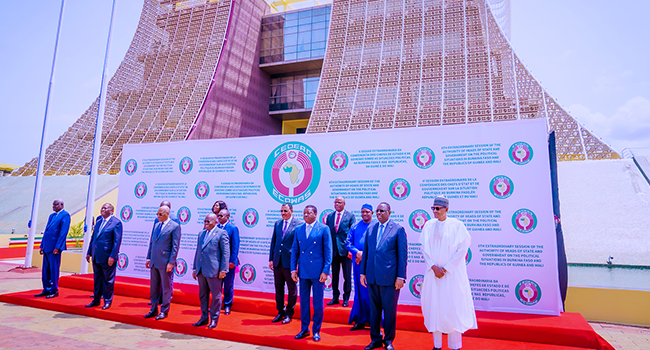 President Muhammadu Buhari participates at the 6th Extraordinary Session of the Authority of Heads of State and Government on the Political situations in Burkina Faso and the Republic of Guinea and Mali in Ghana on June 4, 2022. Bayo Omoboriowo/State House