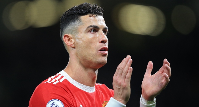 Man Utd owners consider sale of club as Ronaldo leaves 'immediately