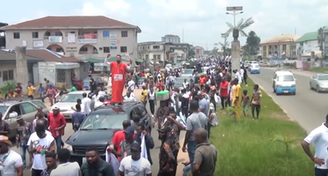 Some youths took to the streets of Owerri to show support for Peter Obi's presidency bid on August 20, 2022.