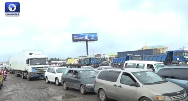 This file photo shows heavy traffic on the Lagos-Ibadan expressway.