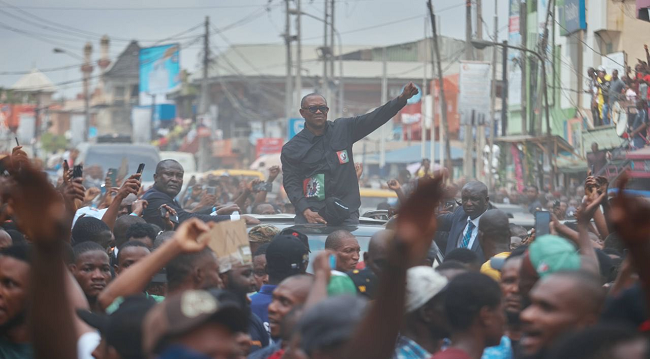 Peter Obi in Alaba Market Lagos (4)