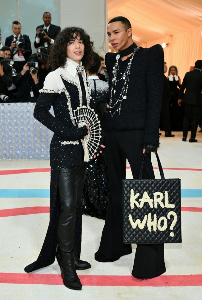 Stars Shine Bright In New York As Met Gala Honors Lagerfeld – Channels ...