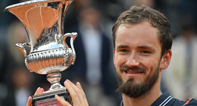 Medvdev wins Italian Open for the first time