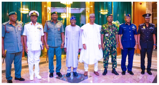 Tinubu meets with service chiefs at Aso Rock