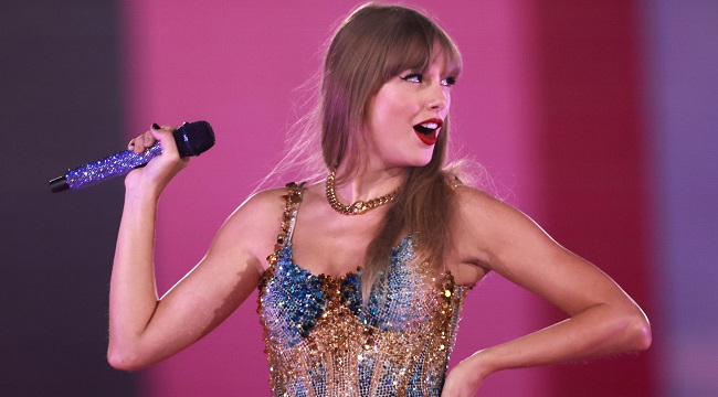 Taylor Swift Officially Declared A Billionaire By Forbes