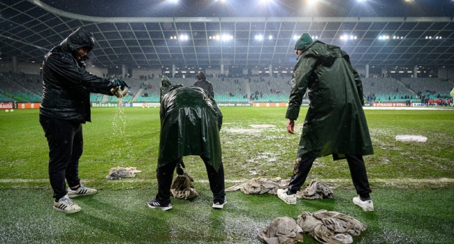 Stadium staff prepare the pitch ahead of the UEFA Europa Conference League Group A football match between NK Olimpija Ljubljana and LOSC Lille at the Stadium Stozice in Ljubljana on November 30, 2023.