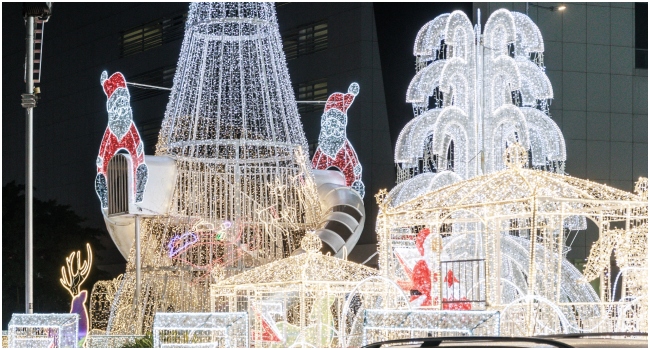 Christmas decorations are seen on the streets of Victoria Island in Lagos on December 18, 2023. Christmas and year-end celebrations are marred by the economic crisis and soaring prices in Nigeria.