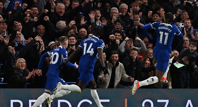 Palmer Stars As Chelsea Hit Everton For Six