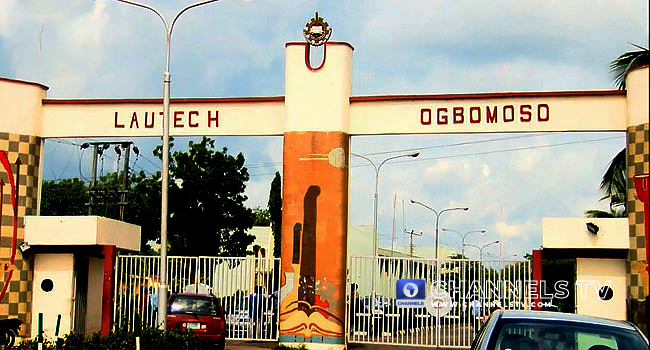 LAUTECH Students Block Roads, Protest Colleague’s Killing