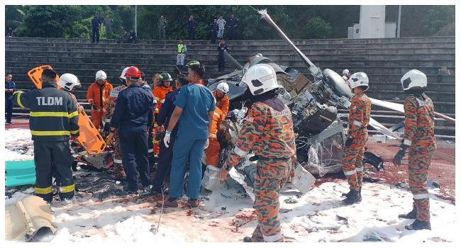 Malaysia Military Helicopters Crash, Killing 10