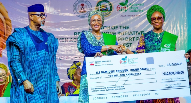 Remi Tinubu Launches Renewed Hope Initiative Programme for South West Women