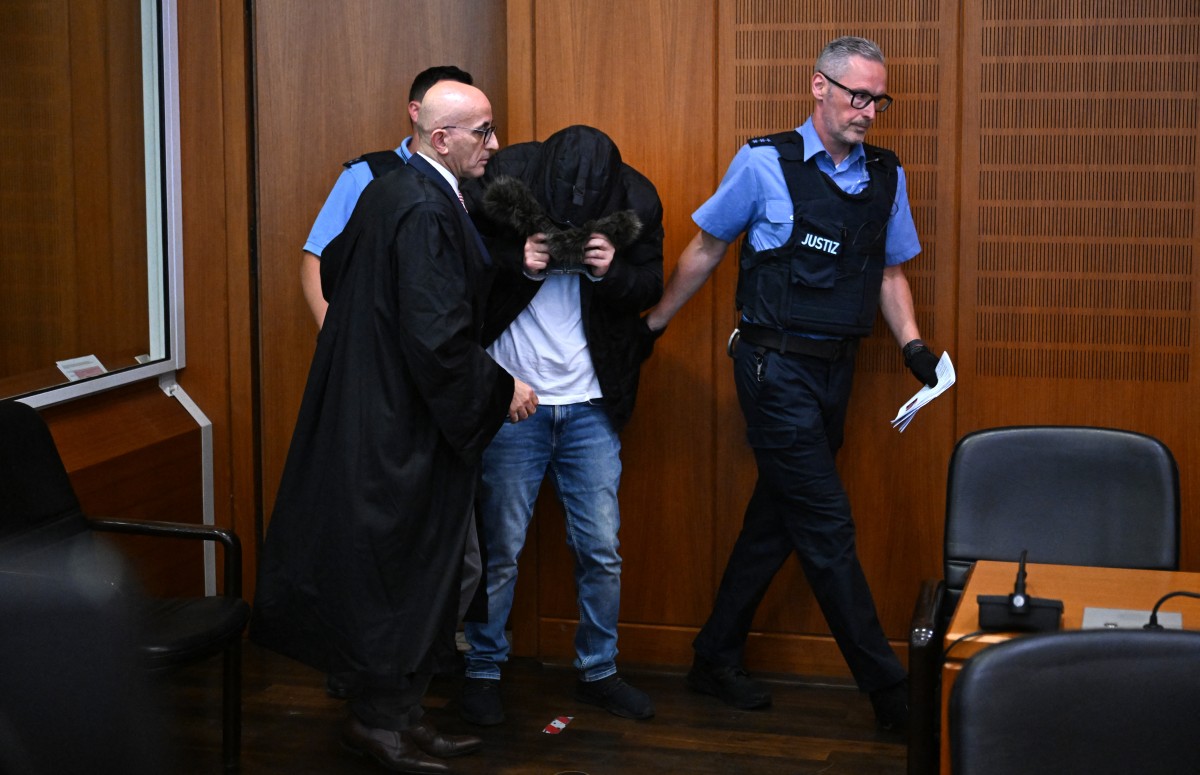 German court jails Syrian ?torture? doctor for life