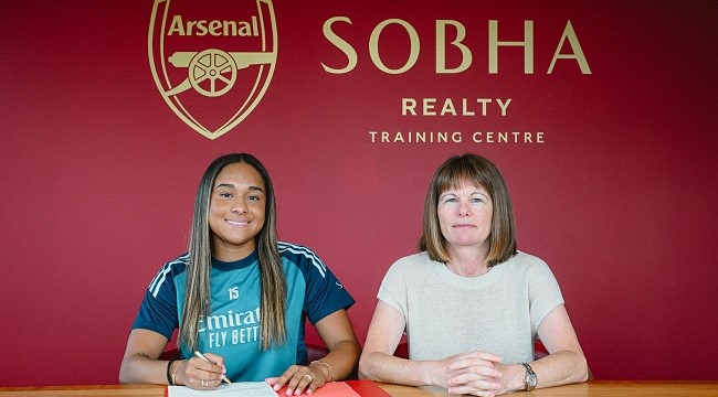 Arsenal Sign Liverpool’s Smith In Women’s World Record Deal