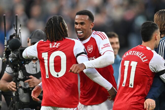 Timber Warns Premier League Leaders Arsenal Against Complacency