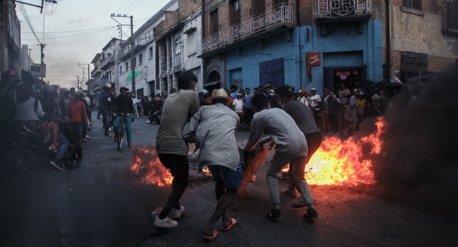 Five Dead, Curfew Imposed in Madagascar Capital After Violent Protests Over Power, Water Cuts