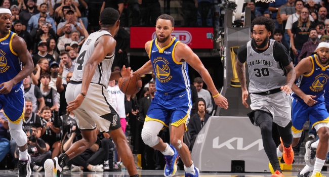 Curry’s 49 Points Propel Warriors In 109-108 Win Over Spurs