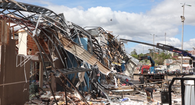 Six Dead, 750 Injured As Tornado Wrecks Southern Town In Brazil