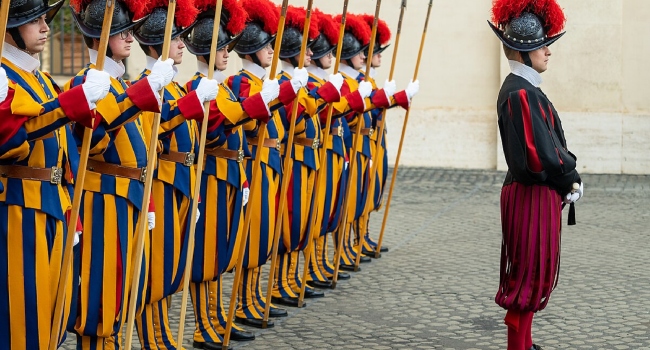 Papal Swiss Guard Probes Alleged Antisemitic Incident